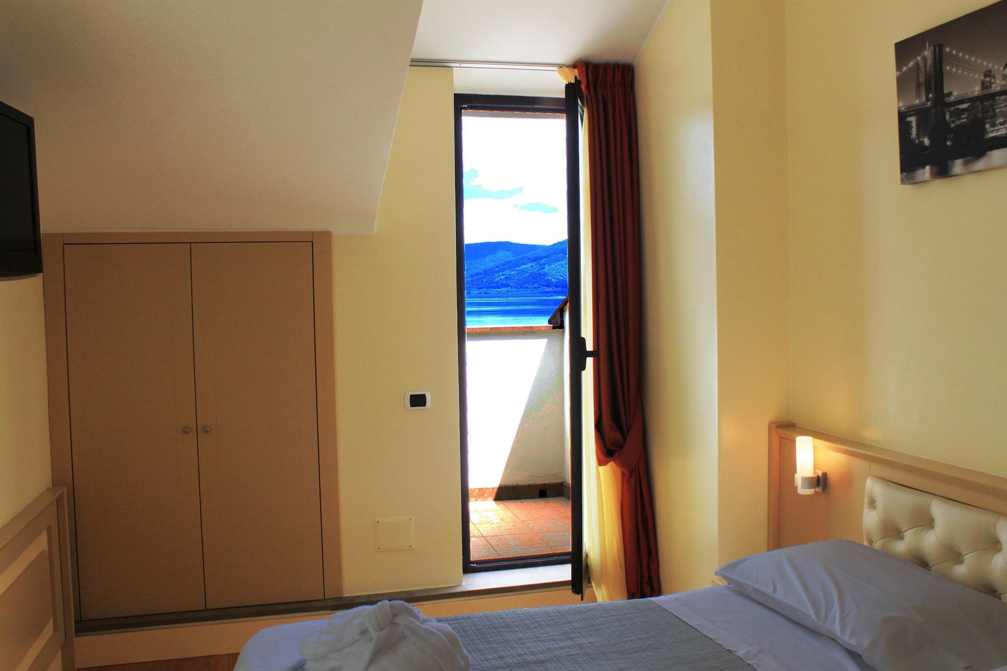 Relais Sans Soucis & Spa Ronciglione  Exterior photo